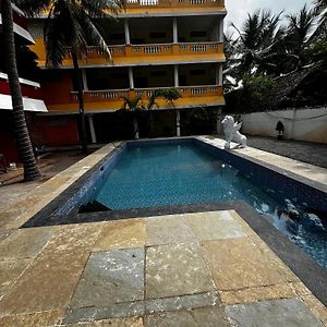 La Beach Resort Muthu